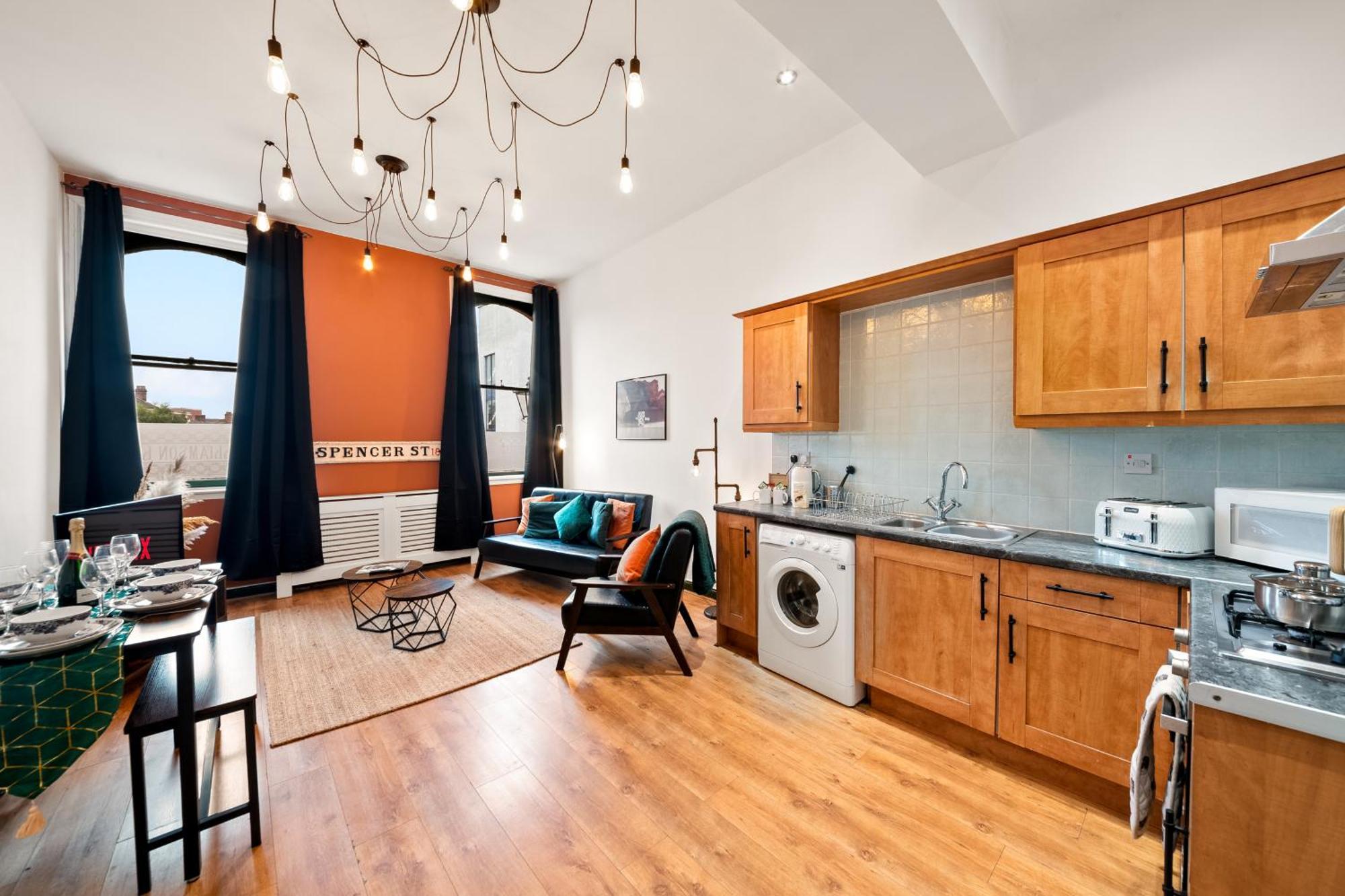 Spacious Birmingham City Apartment Екстер'єр фото